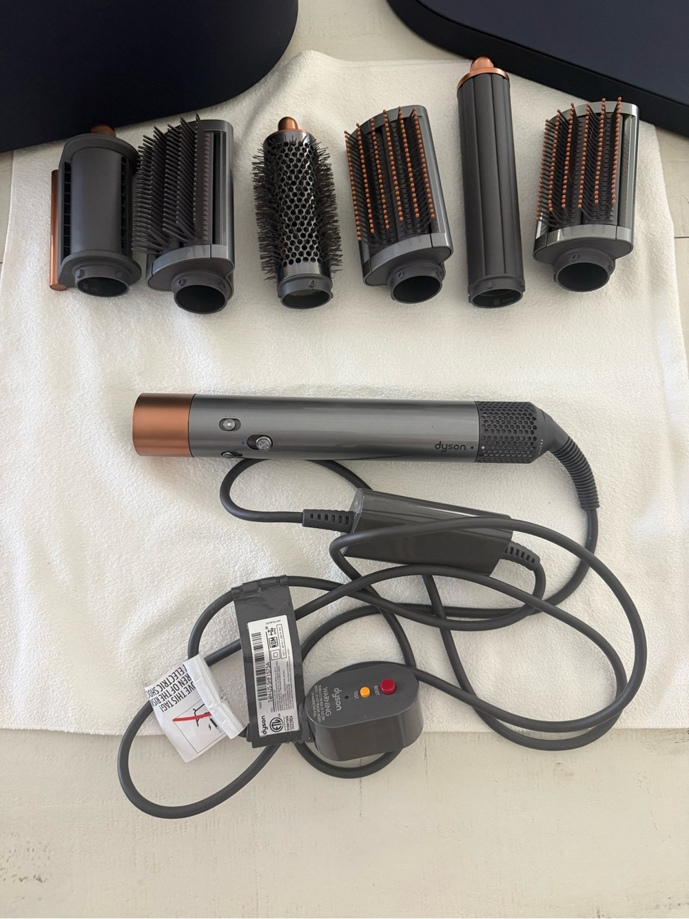 Dyson Multi-Styler Long Set in Grey and Copper - Picture 2 of 4